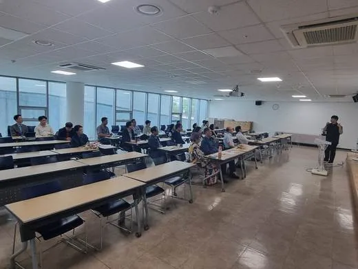 지역 주민 대상 법률 강연